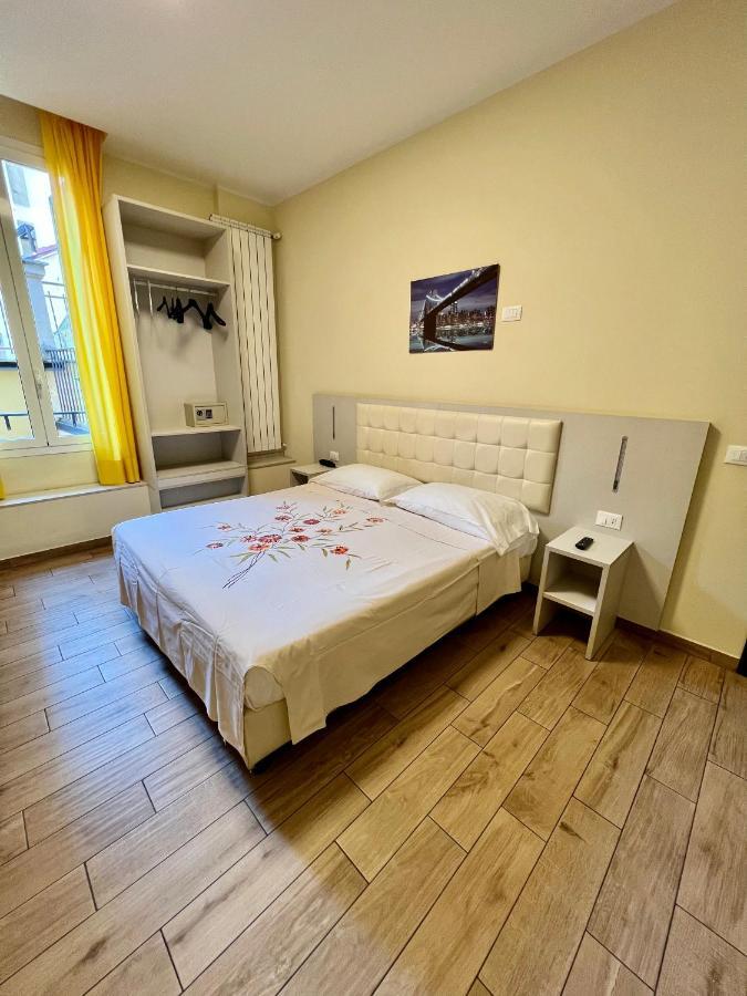 Hotel Casa Zeffirino à San Remo Extérieur photo