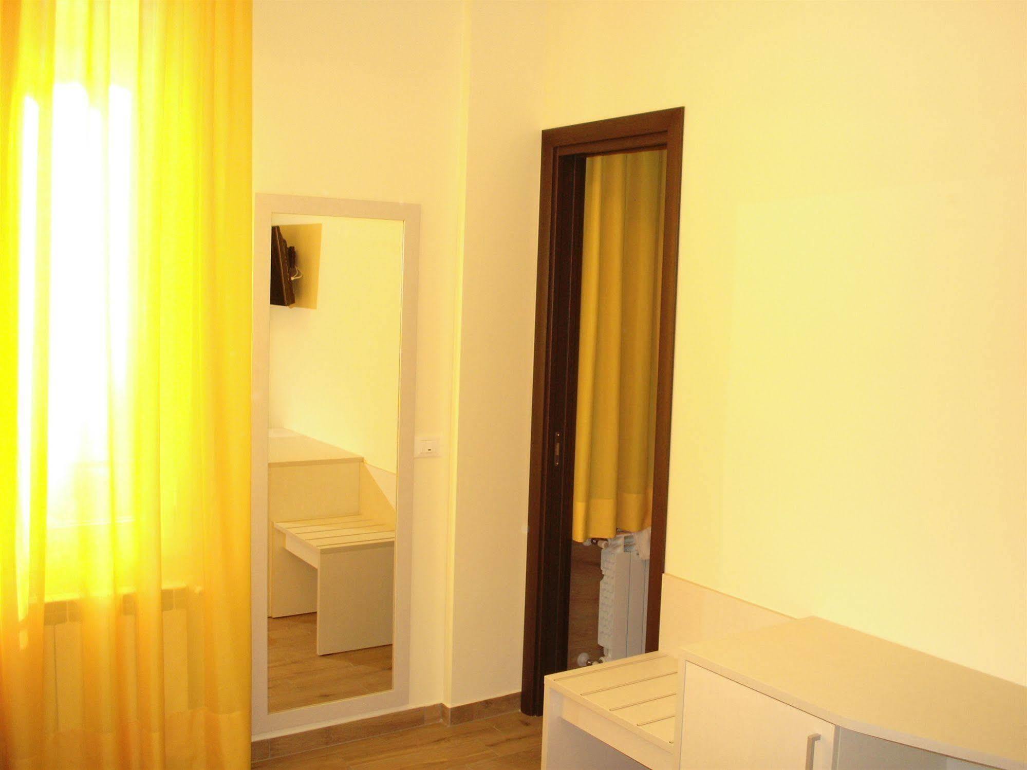 Hotel Casa Zeffirino à San Remo Extérieur photo