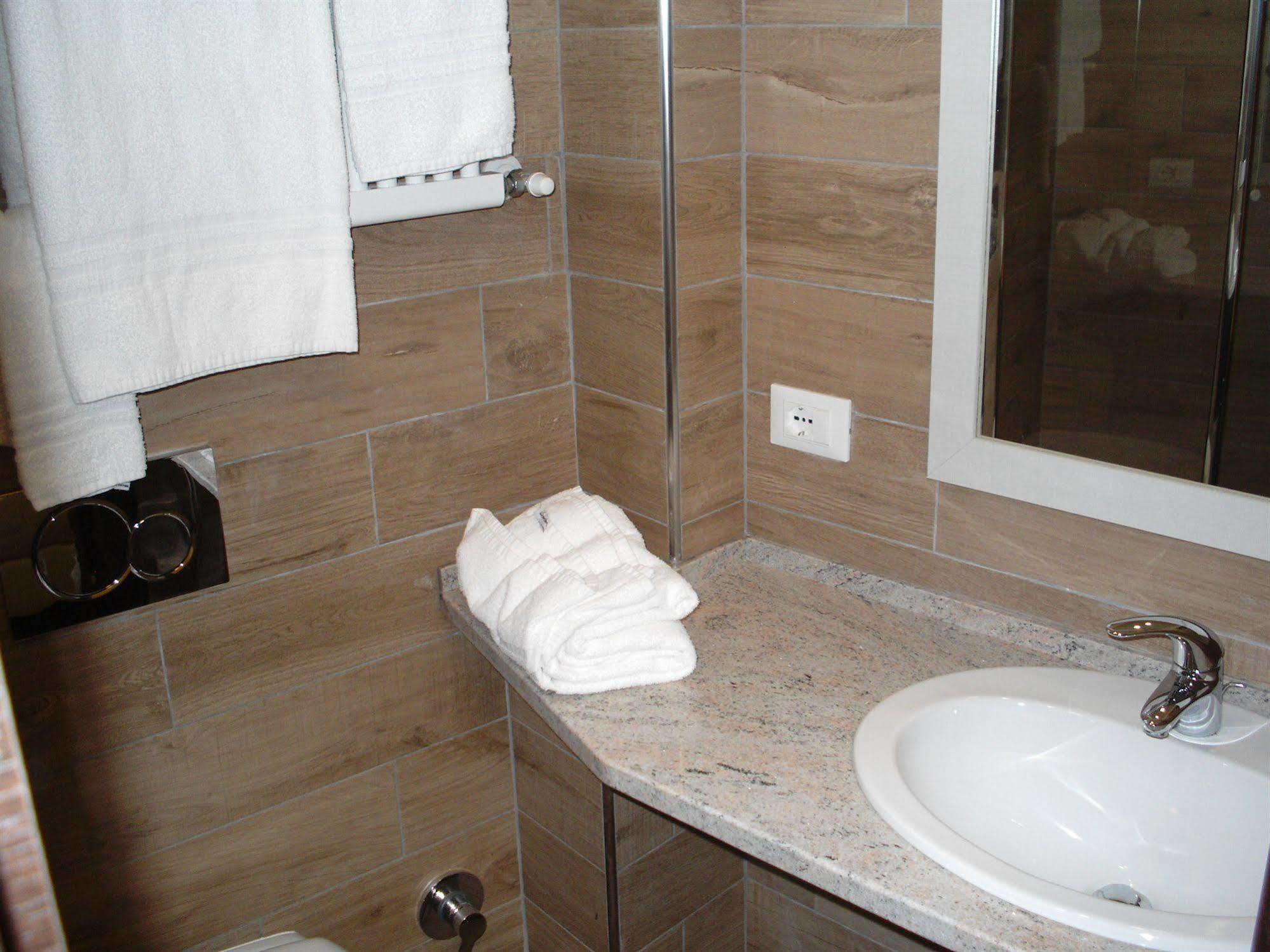 Hotel Casa Zeffirino à San Remo Extérieur photo